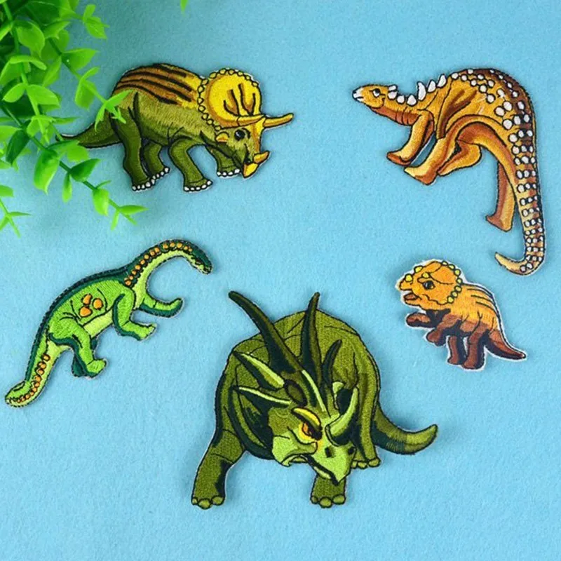 Fine Jurassic Park Dinosaur Ricamato Patch Abbigliamento Applique Iron On T-Rex Patch Per Bambini Vestiti T-Shirt Sticker Decorazioni Fai Da Te