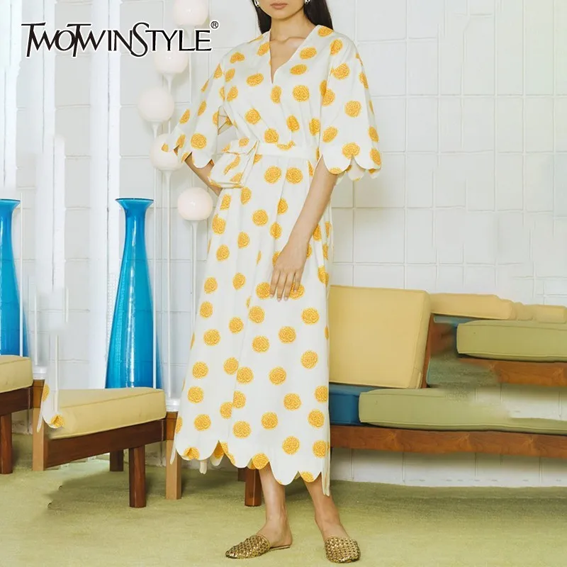 

TWOTWINSTYLE Casual Print Women Dress V Neck Half Sleeve High Waist With Belt Loose Midi Dresses Female Summer Elegant 2019