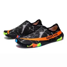 Модная акваобувь для влюбленных пляжные тапочки мужские и женские эластичные Нескользящие туфли для воды крутая дышащая обувь без застежки легкие кроссовки