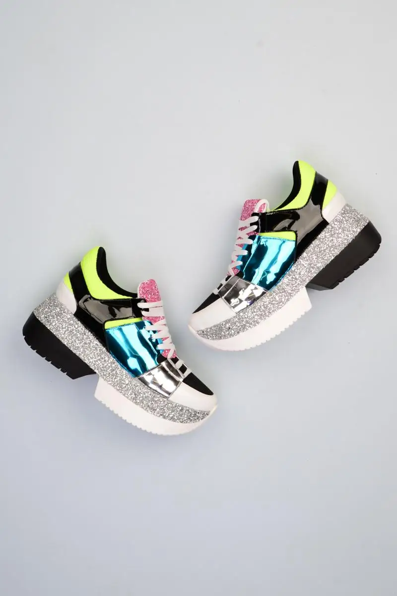 

Bambi White Women 'S Shoes F0384480398