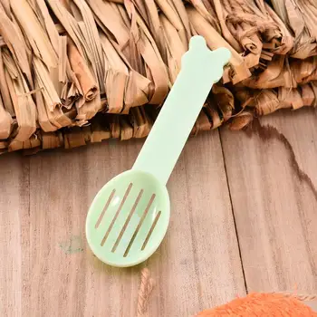 

Hamster Dedicated Clean Sand Spoon For Small Pet Squirrel Guinea Pig Rabbit Hovel Sand Cleaning Spoon Random Color Delivery