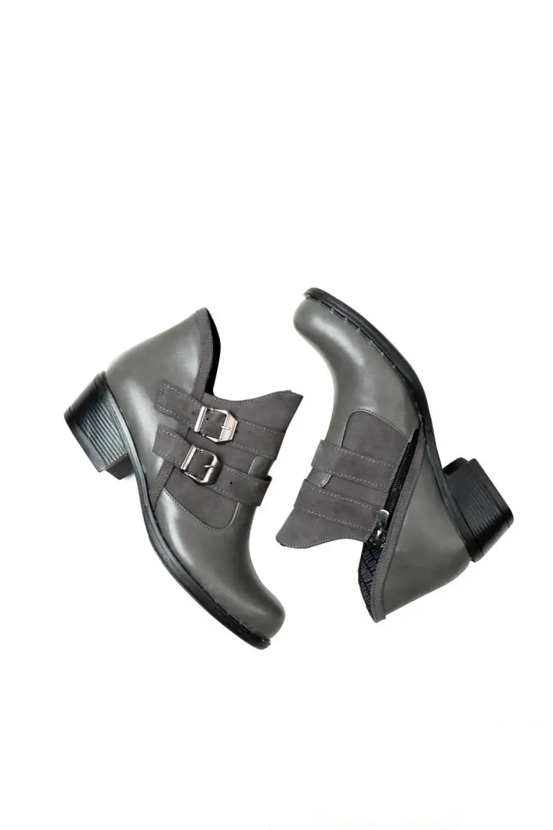 

Bambi Gray Suede Women Boots E0285030109
