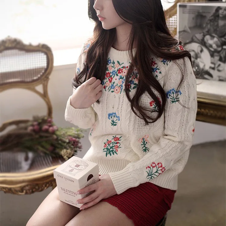 Женский шикарный пуловер с цветочной вышивкой Mori Girl, Зимний вязаный свитер бежевого цвета