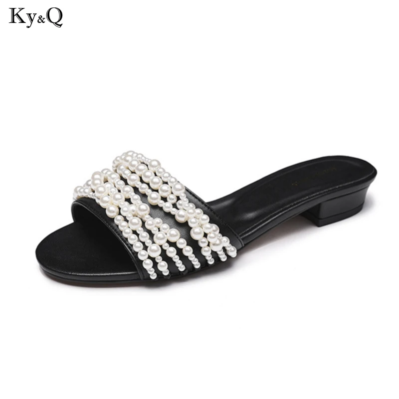 

Summer New 2019 Ladies European And American Temperament Wear Pearl Comfortable Casual Low-heeled Beach Wild Slippers