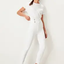 Trendyol белые узкие джинсы с высокой талией и пуговицами TWOSS19LR0253