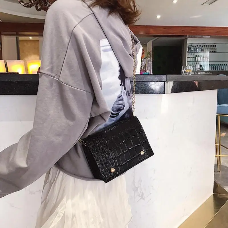 خمر التمساح نمط Crossbody حقيبة 2019 جديد أزياء المرأة رسول بلون صغيرة سلسلة شنطة كتف بولسا Femimia