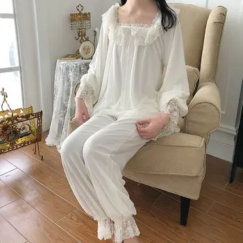 

Vintage Victorian 2019 New Autumn Winter Women's Sweet Velvet Pajamas Two Piece Pant Suit Flannel Sleepwear Sweet Coral Fleece