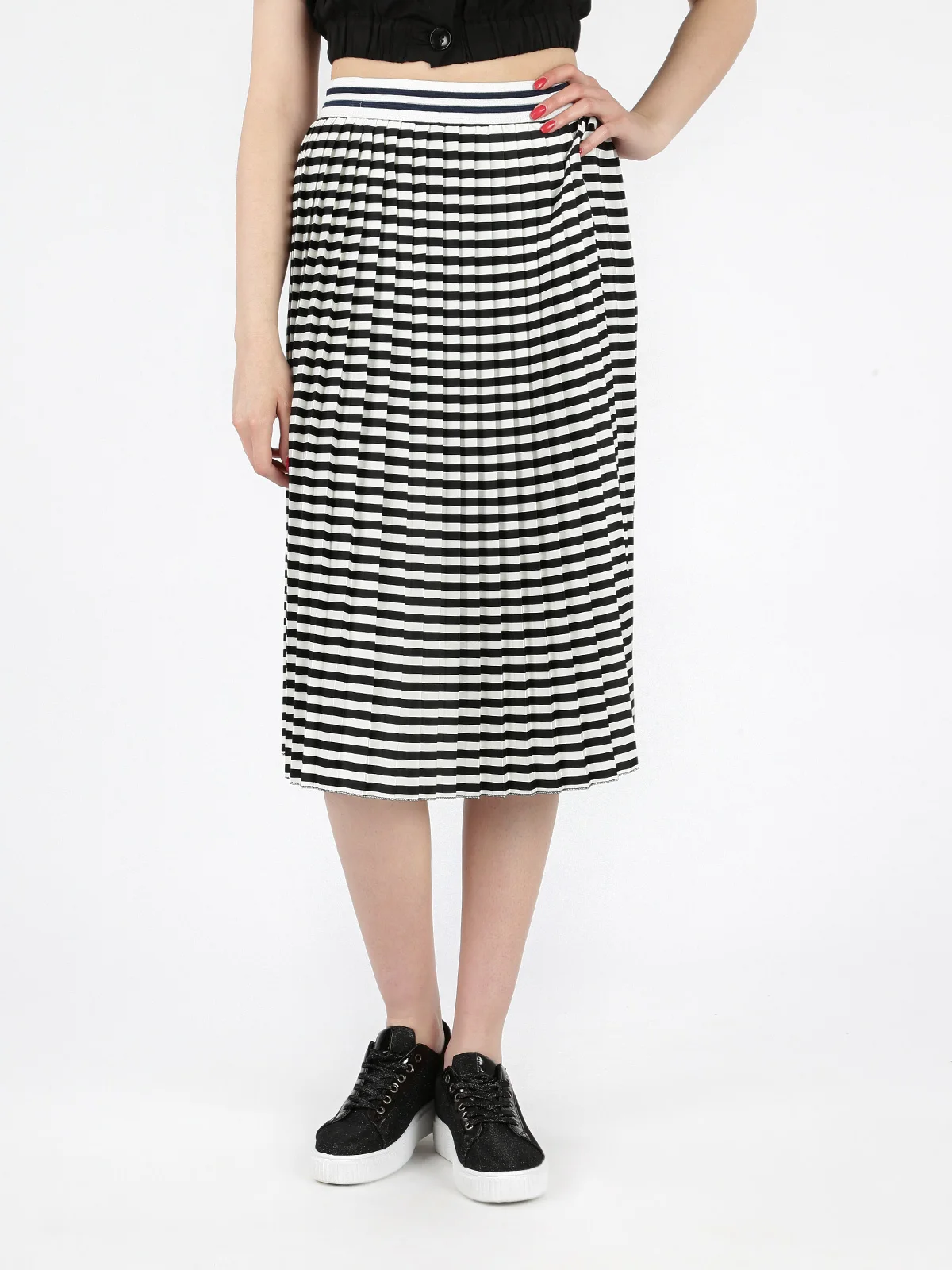 horizontal line skirt