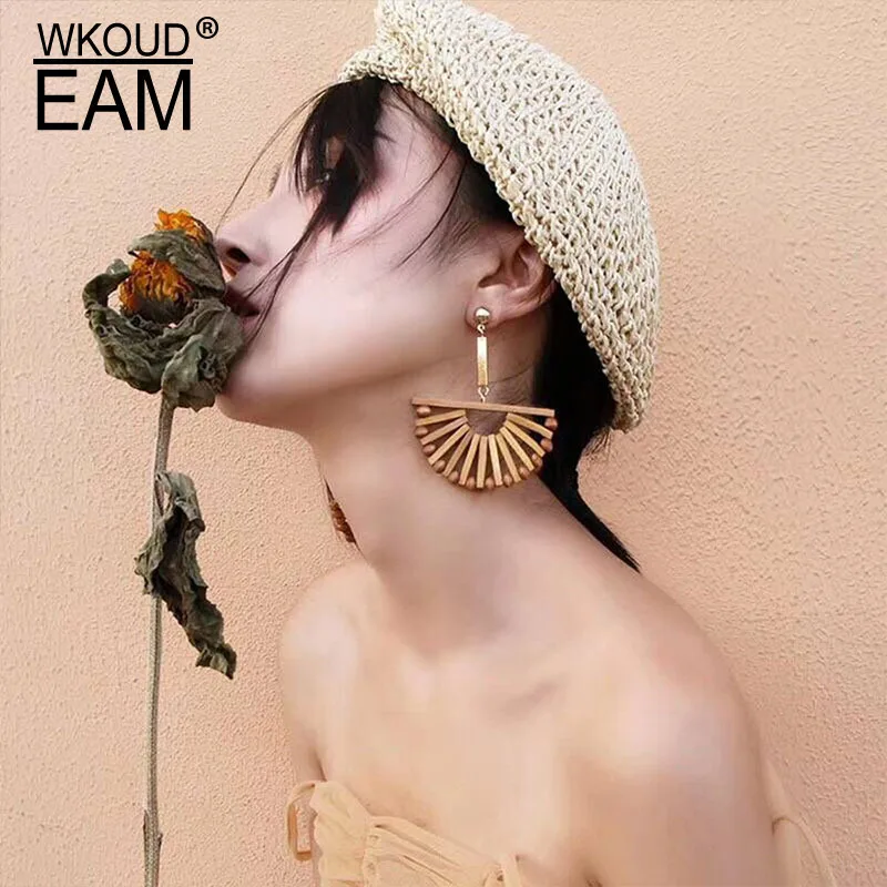 

WKOUD EAM 2019 New Sector Personaity Exaggerated Geometric Wood Earrings Female Jewelry Accessories Party Gift 6#JS575