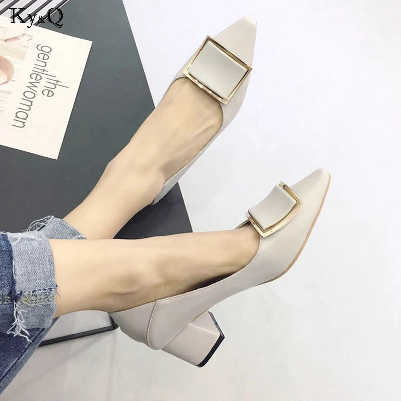 

New 2019 Spring Fashion Trend Patent Leather Pointed Buckle Thick With Professional Wild Comfortable With Shallow Shoes 3-5cm
