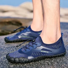 Пара кроссовок; обувь для плавания; обувь для мужчин и женщин; обувь для водных видов спорта; обувь для серфинга; спортивная обувь; светильник