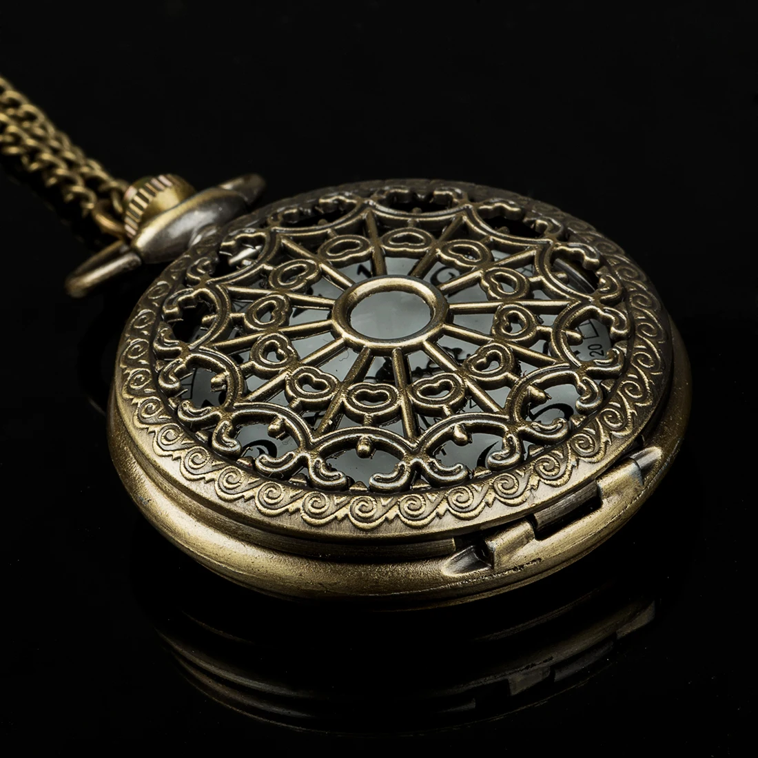 

mechnanical watch hand winding Spider Web Pocket watch with Chain Necklace Pendant Steampunk Hour Antique Bronze Necklace