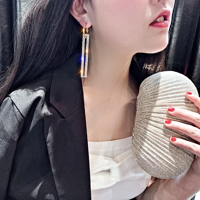 Women's Fashion Long Drop Earrings - Image 2