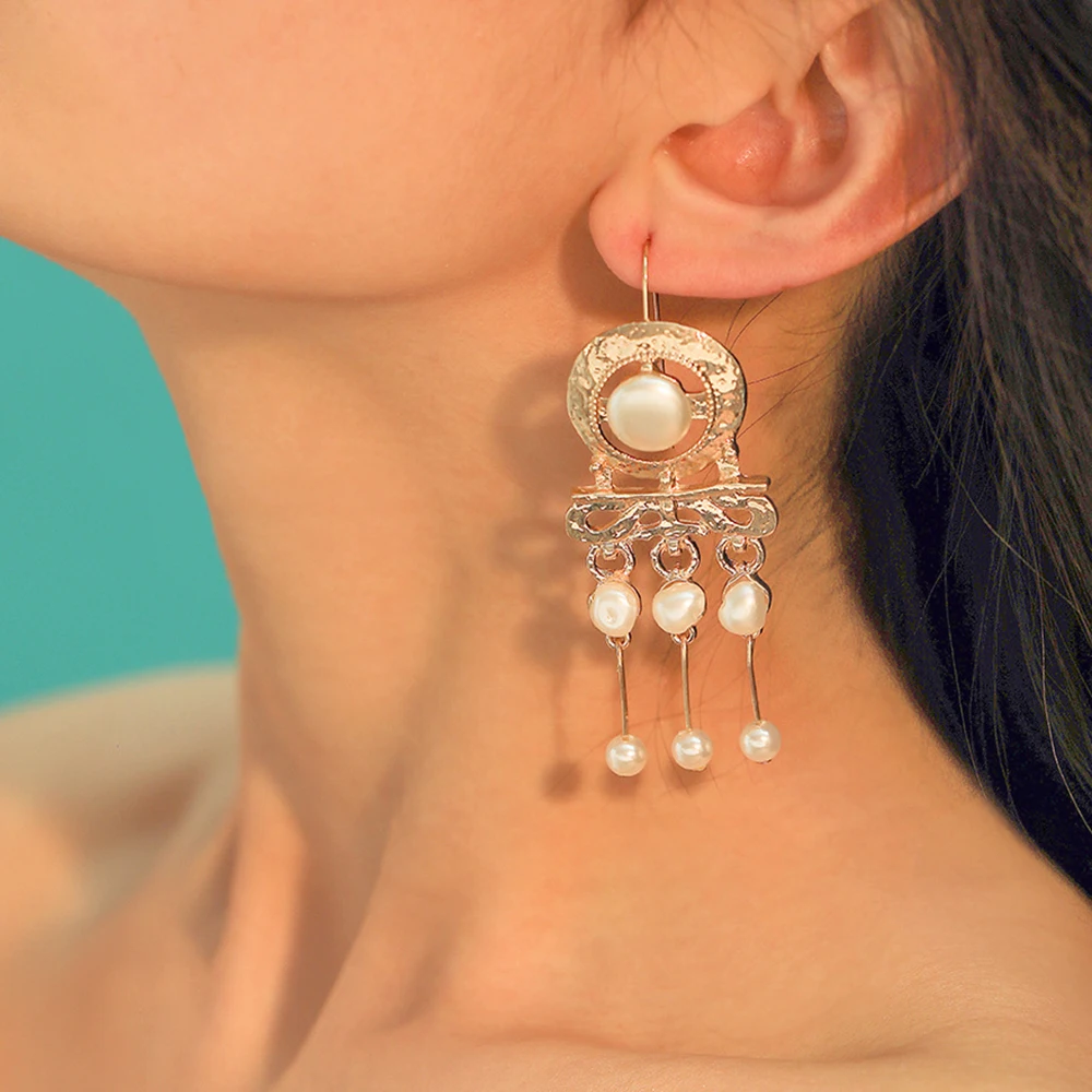 

Big Statement Imitation Pearls Dangle Earrings Women Tassel Drop Earring Gold Color Vintage Jewelry Ethnic Boho Baroque DAE015