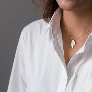 

Acecare silver pendant 925 pure silver scattered square pendant originality The expression of the window without chain 2019