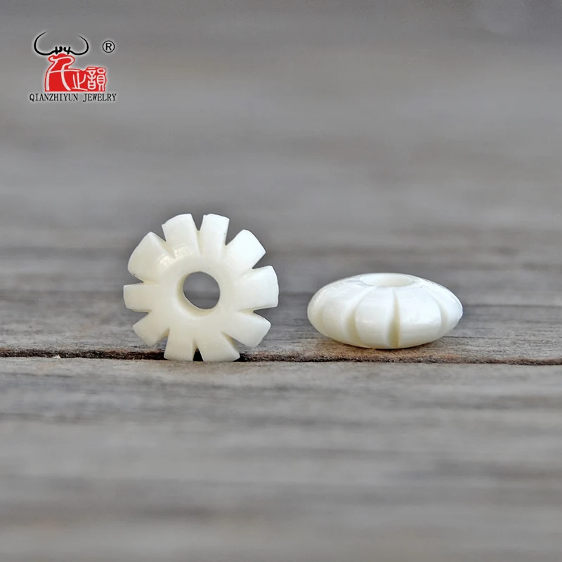 

20PCS Natural Beef Bone Spacer Beads For Jewelry Making Flower Beads DIY Tibetan Bracelet And Necklace Accessories Hole 2 mm