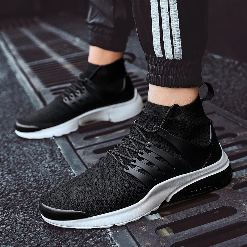 

2019 summer new solid color men's large size flying woven socks shoes Men Fashion trends Breathable casual Running Sneakers