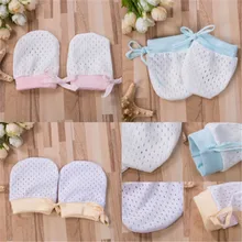 Детские Нескользящие хлопковые рукавицы перчатки защита рук 0-6 месяцев новорожденный сплошной цвет выдалбливают