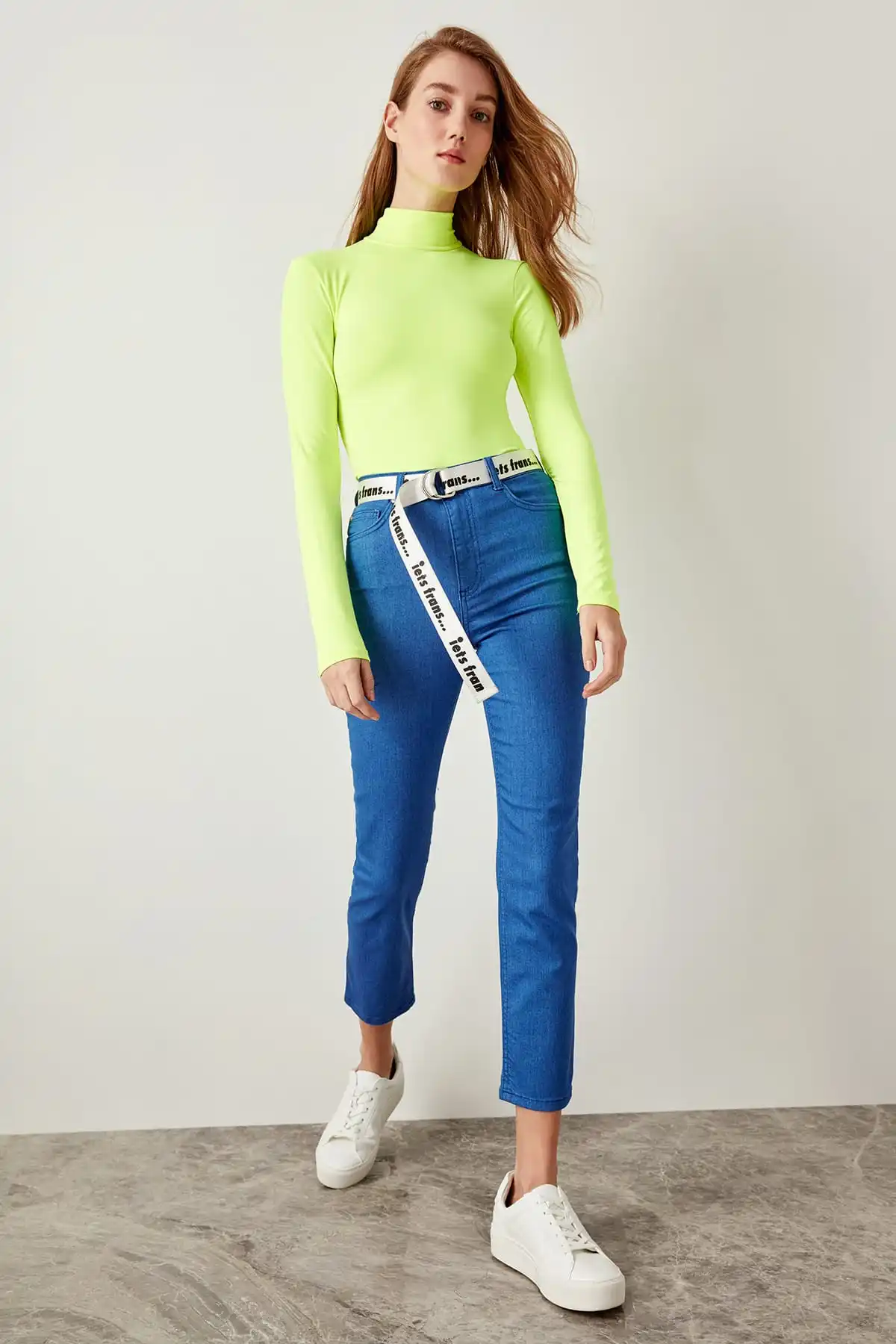 

Trendyol Blue High Waist Slim Fit Jeans TCLSS19LR0098