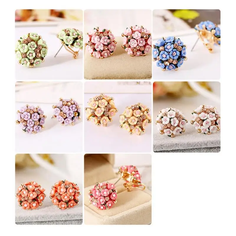 

4.Women's Stud Earrings Jewelry Sweet Ceramic Flower Shaped Personality Fashionable Simple Earrings Alloy Jewelry Accessories
