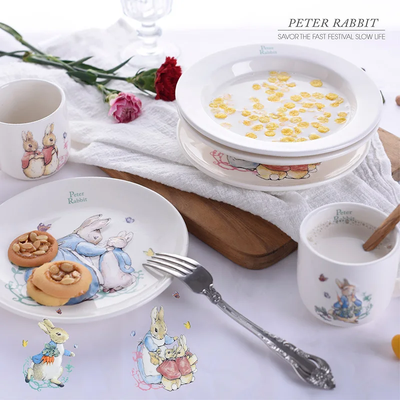 Милый 3D рельеф Британия Питер посуда с кроликами для детей тарелка для супа чаша кружка 3 шт. набор посуды детские столовые приборы столовая посуда подарочная коробка