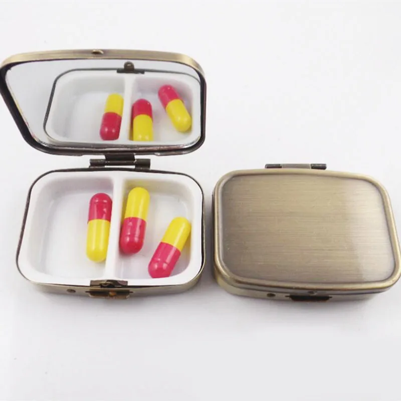 

Metal square Ancient bronze Pill Boxes Holder 2 Grids Medicine Case Small Portable Case Container Splitters Personal MR141