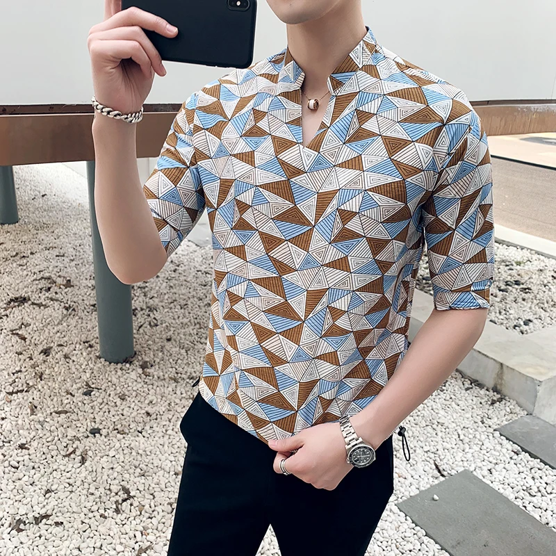 

2019 Men's Stand Collar Shirt Print Casual Shirts Short Sleeve V Neck Tops Slim Fit Casual Social Man Shirt Camisa Masculina