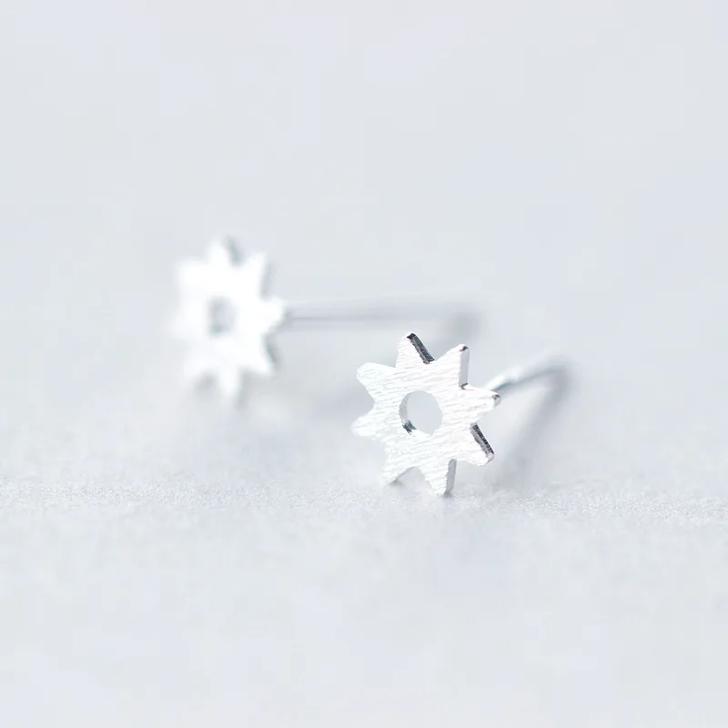 100% 925 Sterling Silver 2018 Women Jewelry Fashion Cute Tiny 6mmX7mm Sun Stud Earrings For Daughter Girls