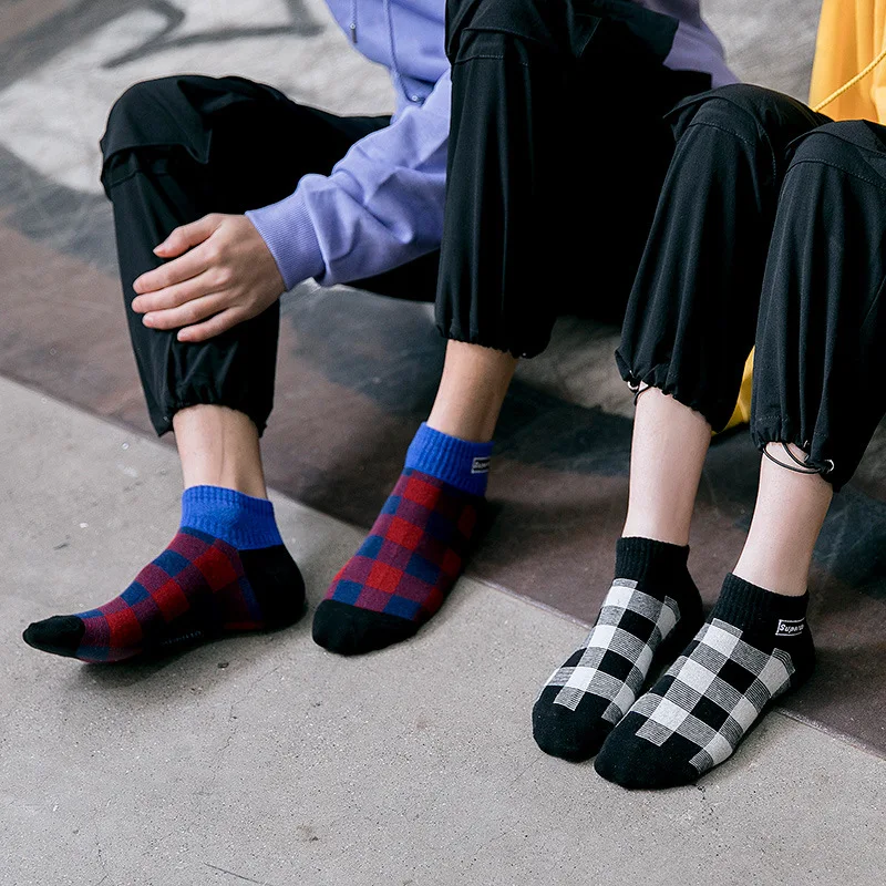 

Harajuku Street Style Lattice Black Cotton Couple Socks for Women Personality Tide Square Low Boat Socks for Female Calcetines