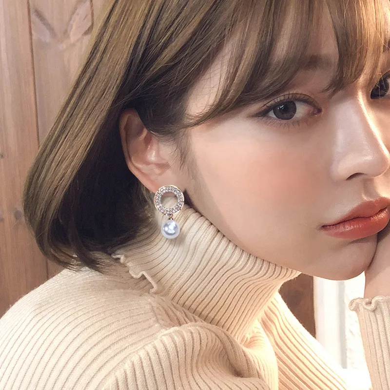 

2019 new design brand jewelry Fashion short geometric round earrings simple beads earrings for women