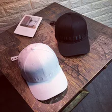 Весенне-зимнее с буквами вышивка Корейская бейсбольная шляпа для женщин и мужчин Панамка Кепка для мужчин