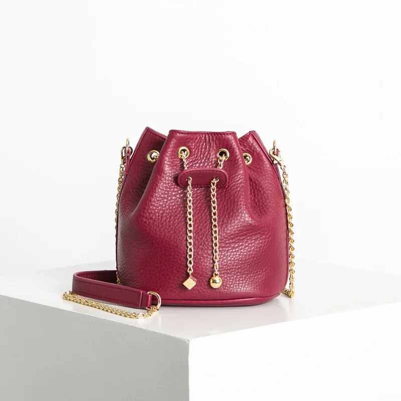 

New Leather Chain Clutch Women HandBag Skew Satchel Fashion Mini Water Bucket Lunch Women's Wild Cowhide Single Shoulder Bag