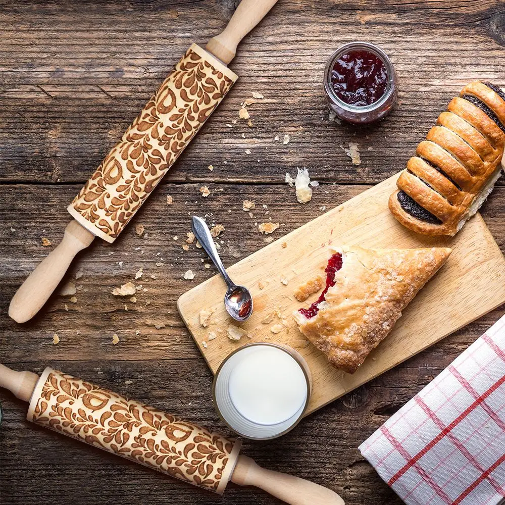 

Heart-Shaped/Cat/Bird Wooden Embossing Rolling Pin Multiple Pattern Baking Cookies Fondant Cake Dough Engraved Roller DA926