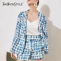 TWOTWINSTYLE Elegante Print Blazer Shorts Suits Vrouwelijke Flare Mouwen Jassen Tops Hoge Taille Broek Tweedelige Sets Vrouwen Mode Nieuwe
