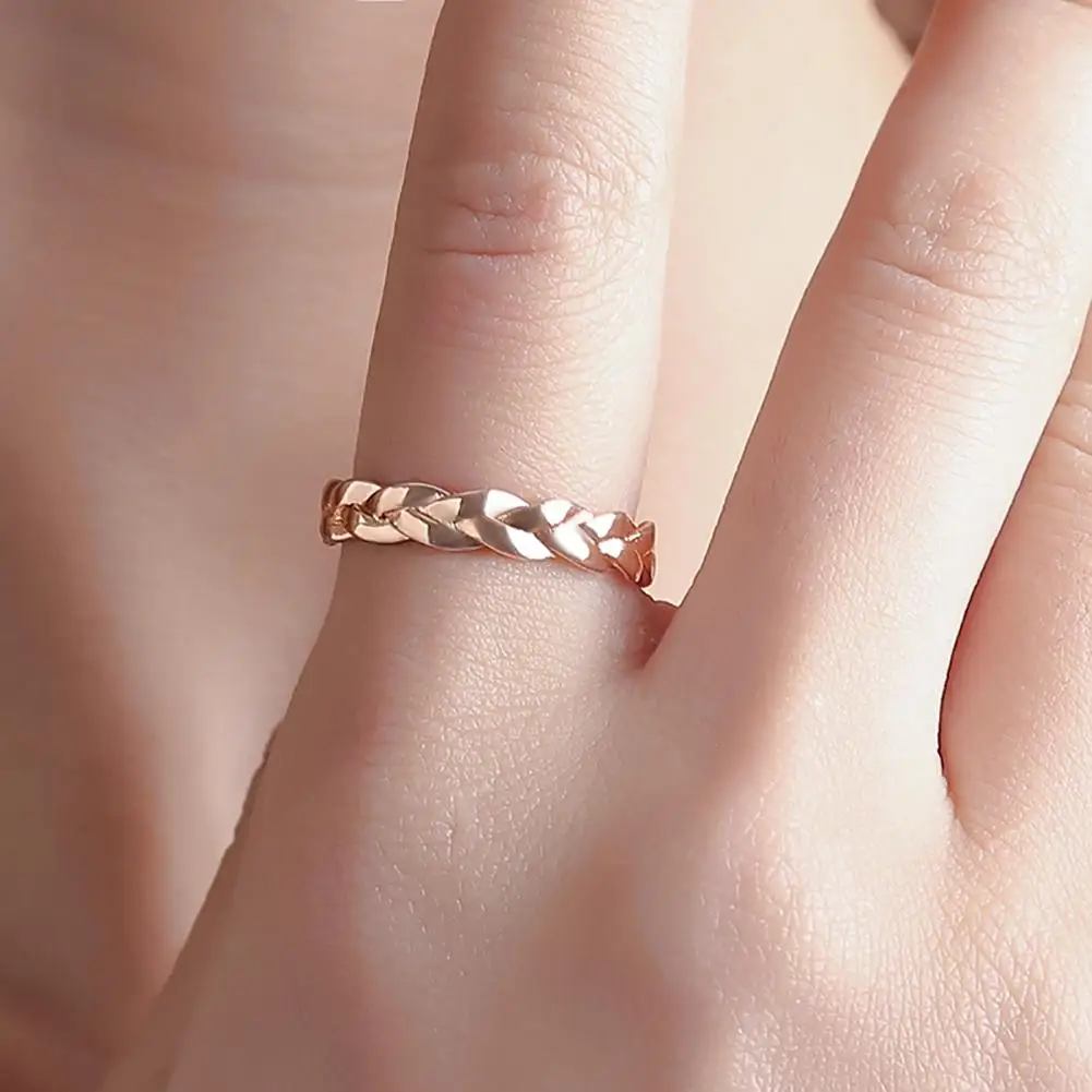 

Vintage Women Twist Winding Simple Band Ring Finger Jewelry Evening Party Gift