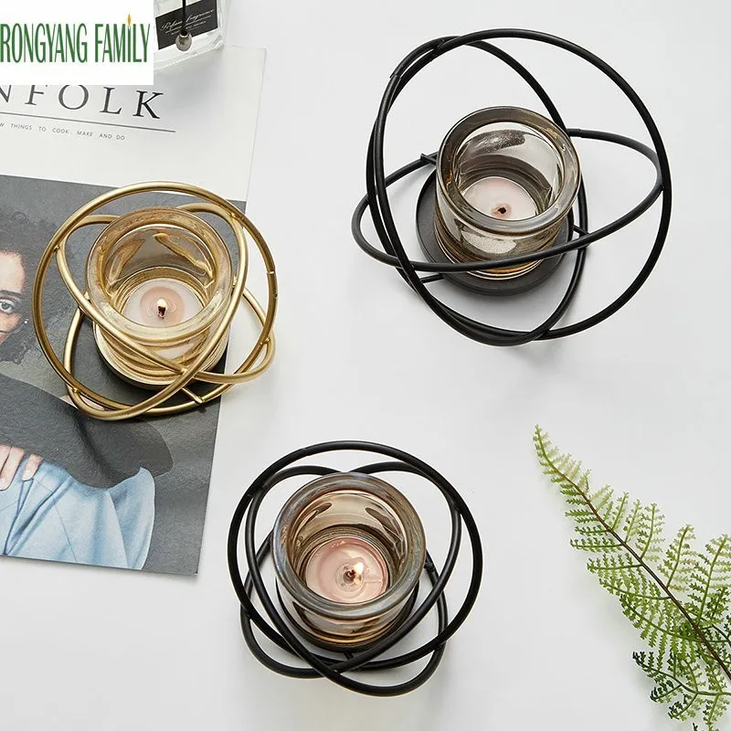 

European Geometric Candle Holder Home Romantic Wedding Candelabrum Modern Party Decor Candelabra Simple Iron Glass Candlestick