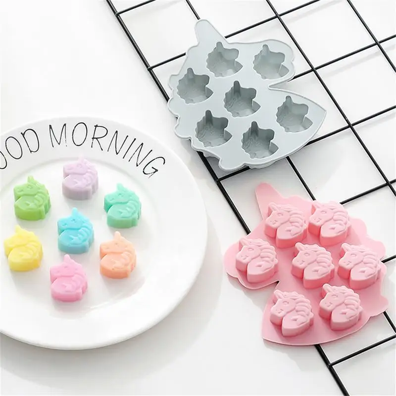 

7 Cavity Pony with Horn Silicone Cake Mold Home DIY Unicorn Shaped Baking Tools Decorating Cookie Chocolate Bakeware Mould