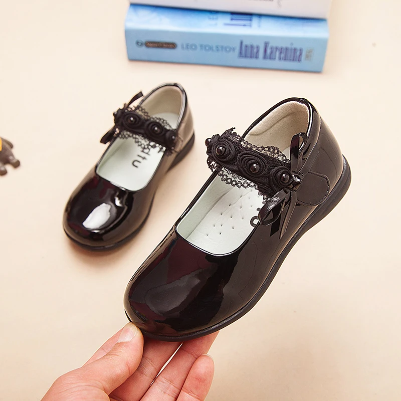

Childrens Girl's Sandals Patent Leather Casual Footwear Kids Breathable Elegant Princess Shoes For Fashion Ribbons Flat Heels