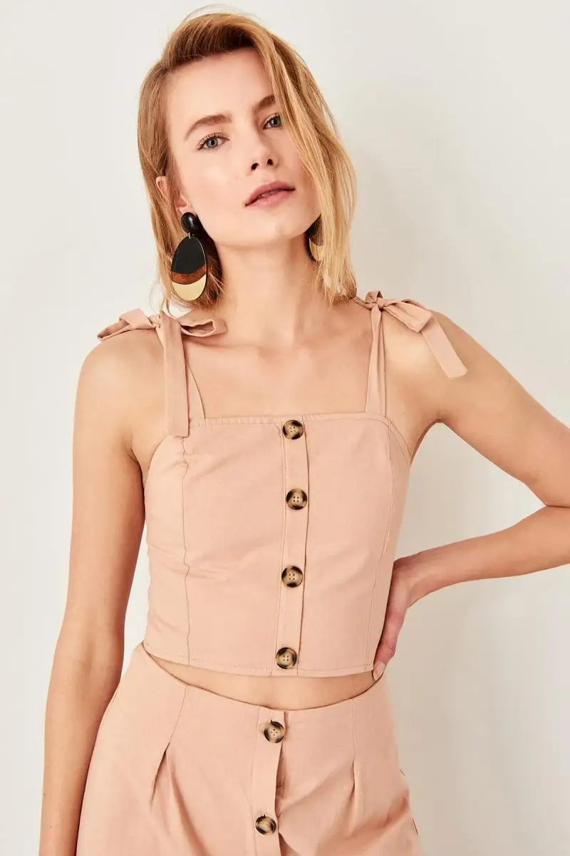 

Trendyol Beige Crop Top Blouse TWOSS19IE0030