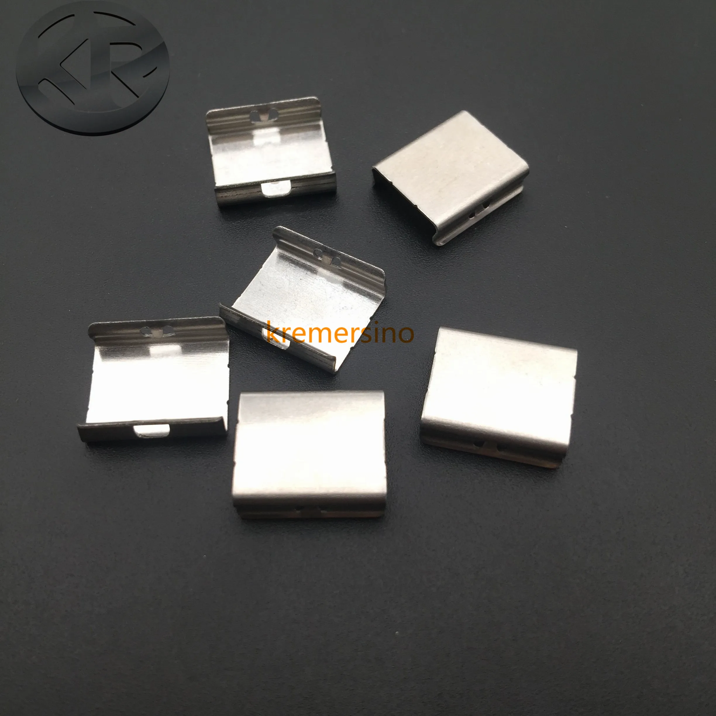 

Retaining clip fixing set for Hella actuator gearbox