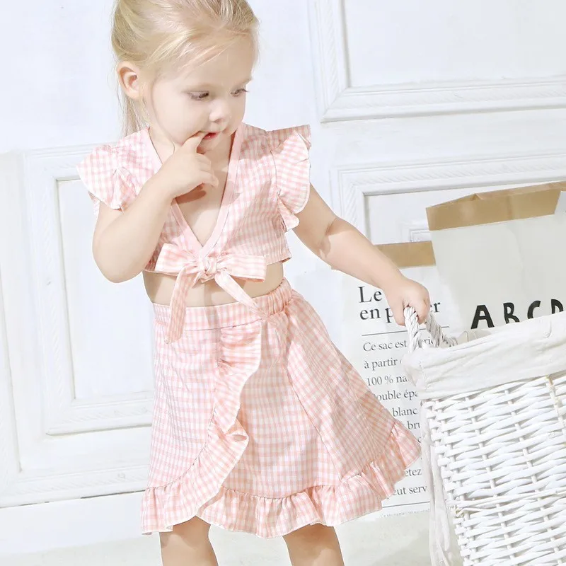 

Summer Girls Suit 2Pcs Bow Reveal Navel Flying Sleeve Top Irregular Short Skirt Baby Girl Uniform Princess Party Clothes Outfits