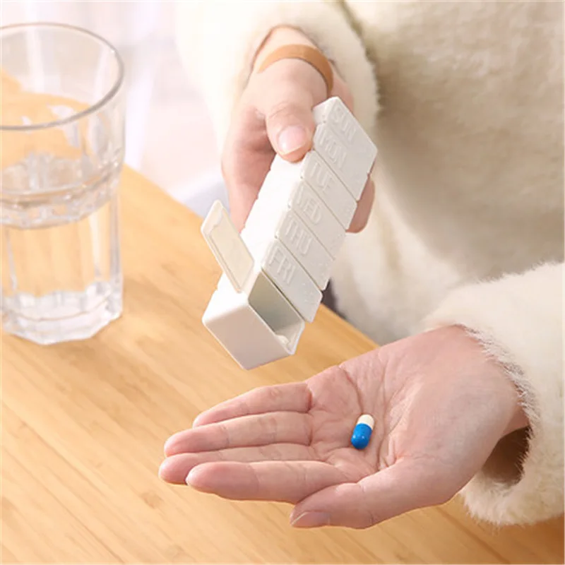 

Weekly Pillbox Medicine Box 7 Days Tablet Holder Portable Organizer Case Splitters Health Care White Plastic Divider Device 1pc