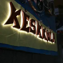 Пользовательские 3d светодиодные светящиеся буквы из нержавеющей стали для показа рекламы