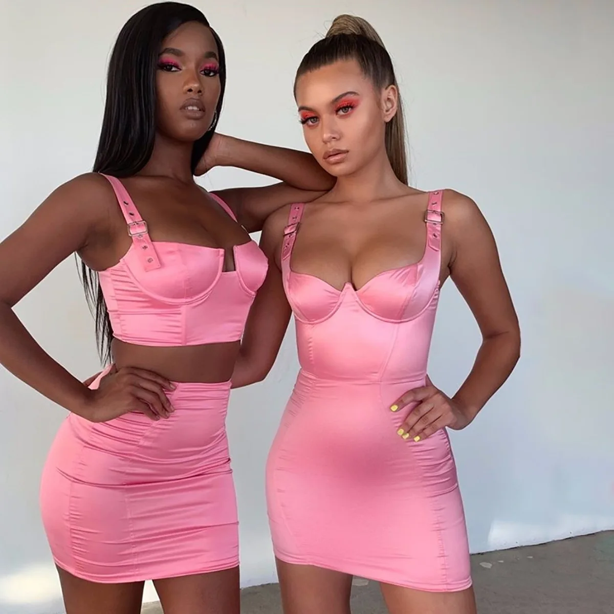 

DEAT 2019 Summer Sexy Women Suits Neon Pink Green Short Dew Navel Tops Mini Skirt Above Knee Two Pieces Set ME228