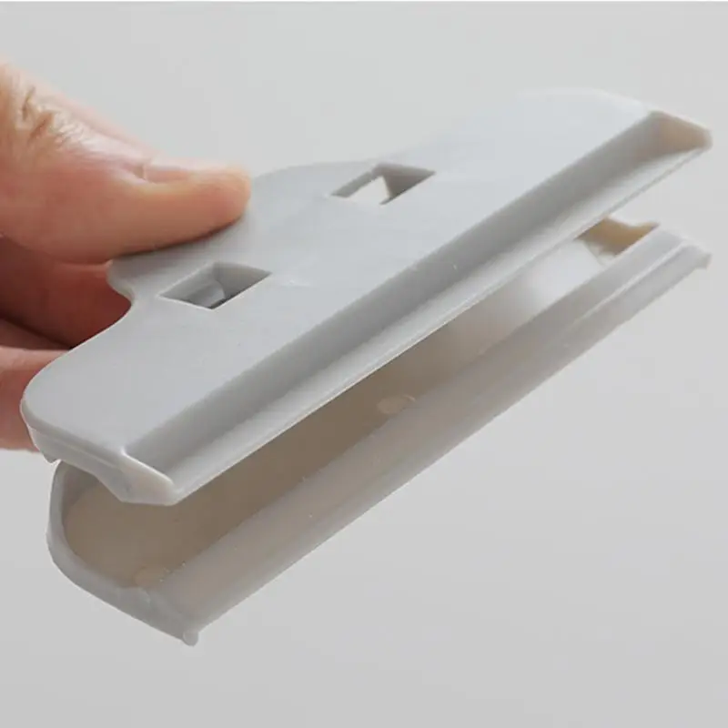 

Househould Food Snack Storage Seal Sealing Clips Kitchen Tool