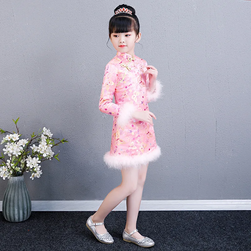 Розовый атласный Чонсам костюм для выступлений утолщение зима дети Китайский Новогоднее платье Дети Qipao длинный рукав элегантный Qi Pao