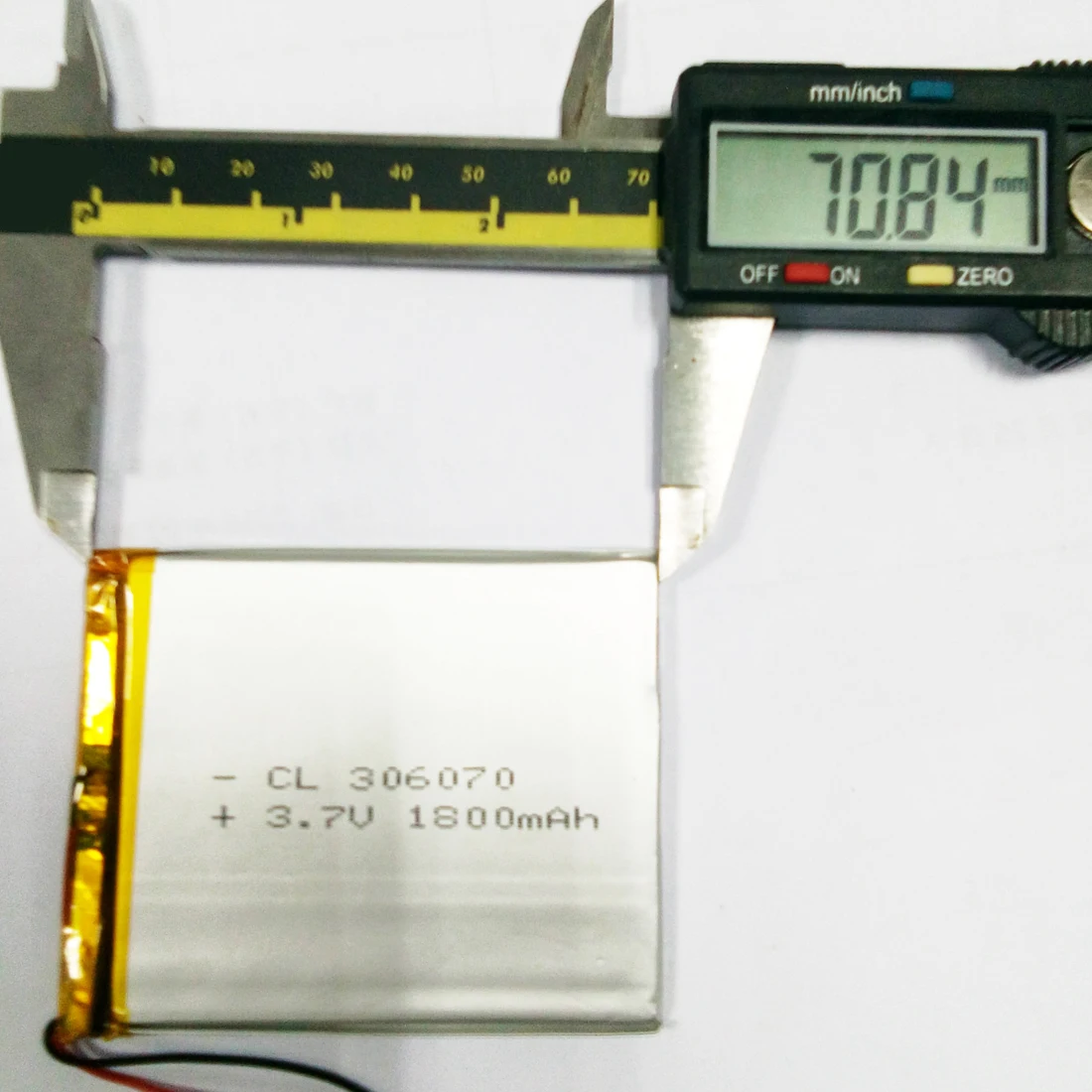 Power Bank 306070 3.7V 1800mAh Lithium Polymer LiPo Rechargeable Battery cells power For PAD GPS Vedio Game E-Book Tablet PC Power Bank 306070 3.7V 1800mAh Lithium Polymer LiPo Rechargeable Battery cells power For PAD GPS Vedio Game E-Book Tablet PC