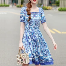 Для подиума женские Модные короткий рукав Винтаж белое синее фарфоровое майолика с принтами праздничное платье с квадратным воротником Jc2255