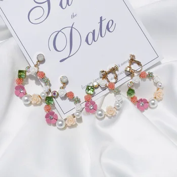 

Korean Clip on Earrings Without Piercing Cute Girl Clip Earring Pink Pearl Flowers Circle Handmade Charm Wedding Earrings