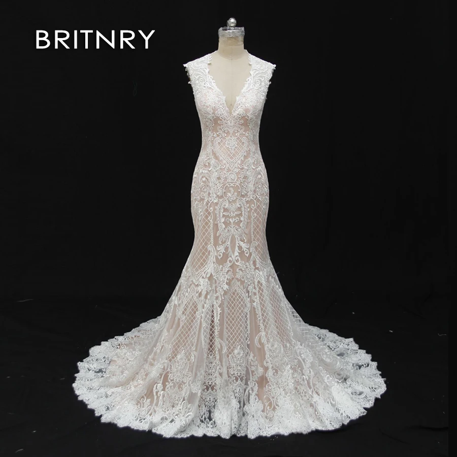 

BRITNRY Elegant V-neck Mermaid Wedding Dress Robe De Marriage Sleeveless Lace Sexy Bride Bridal Train Dresses Vestido De Noiva